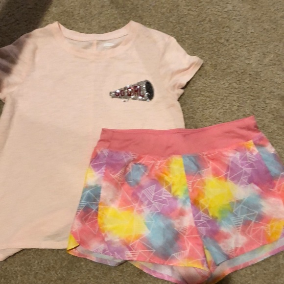 Athletic set - Picture 1 of 3